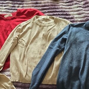 Pull&Bear Crewneck Sweater Trio in Red, Cream, and Blue
